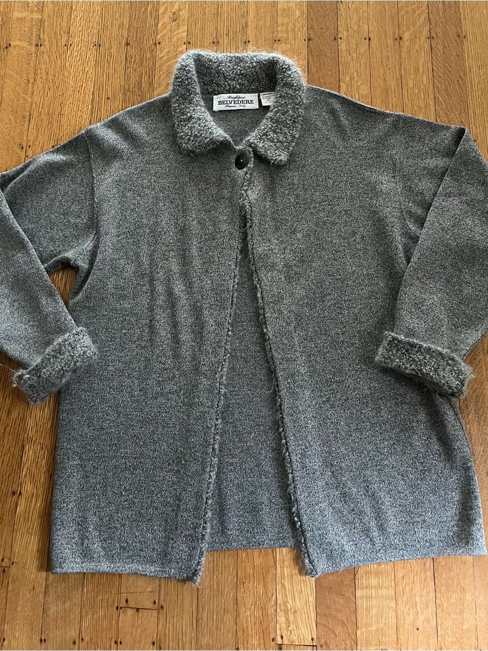 Belvedere Women's Gray Bouclé Button-Front Cardigan